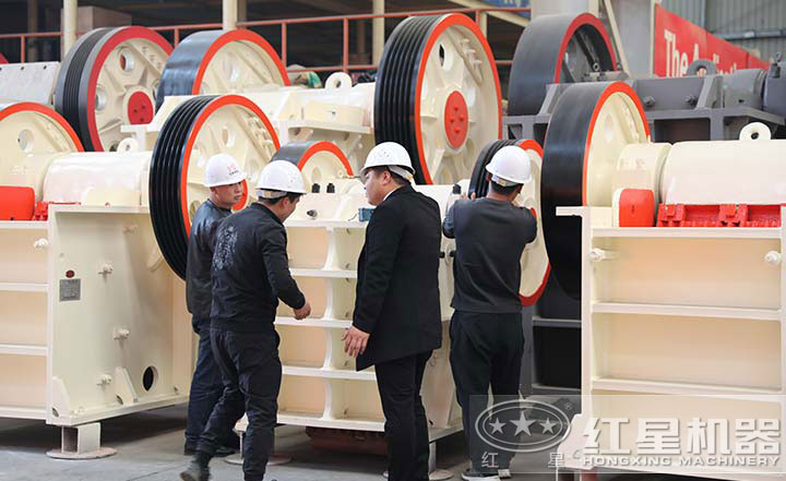 用戶來廠考察，多種設(shè)備型號讓用戶眼見為實